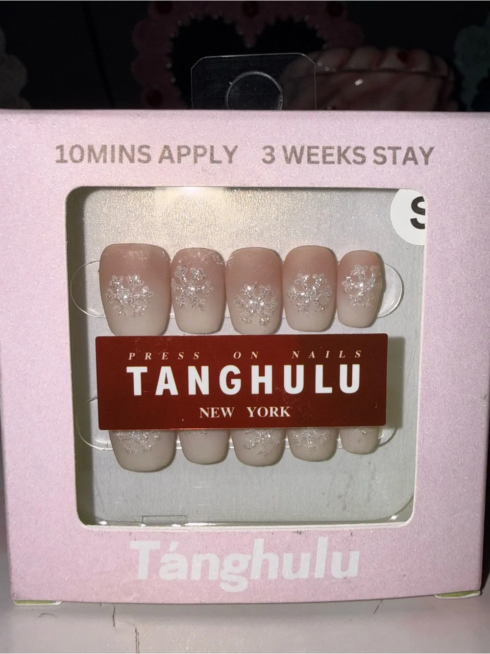 Tanghulu Press-On Nails — Nude Pink with Glitter Snowflakes